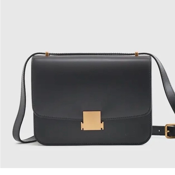 Quince Handbags - Quince Italian leather box shoulder bag